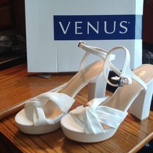 Open toe Platform Sandal